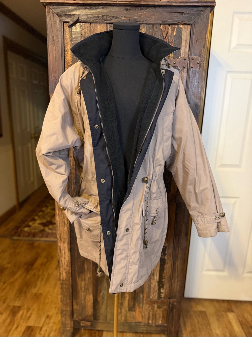 Vtg 90’s Faded Glory Authentic Outerwear Women L 14/16 Hooded Parka lined jacket